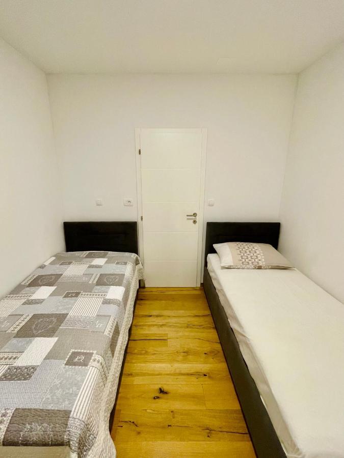 Alida Valli Apartment Kaštela Eksteriør bilde