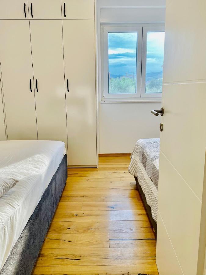 Alida Valli Apartment Kaštela Eksteriør bilde