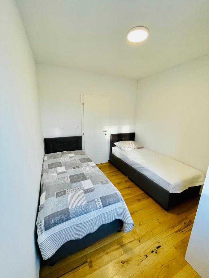 Alida Valli Apartment Kaštela Eksteriør bilde